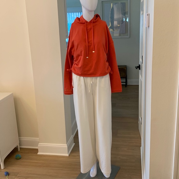 Laila Ali pull on high waisted sweatpants cream 30.5” long wide leg - Picture 11 of 11